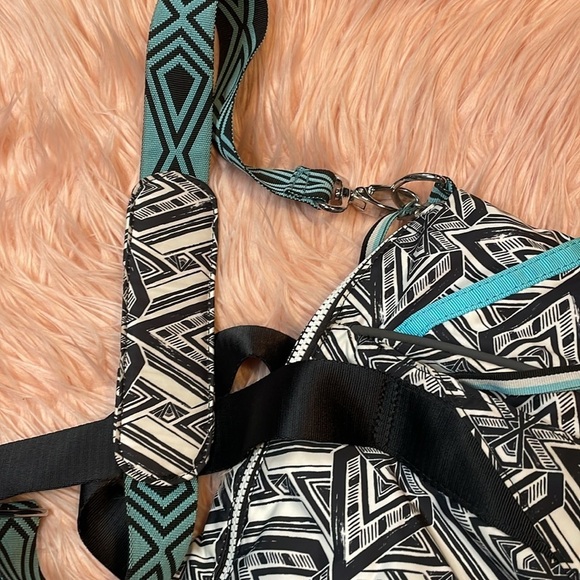 Ivivva Lululemon Tote Weekender Bag Black White Turquoise Geometric Design - Picture 7 of 7